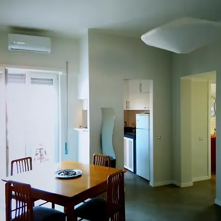 Torvajanica Apartament * Torvaianica